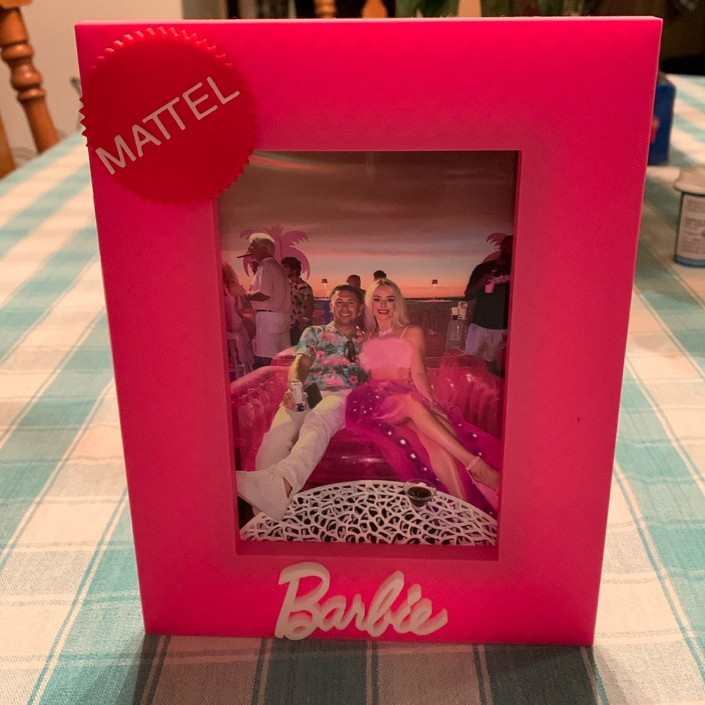 Barbie Frame